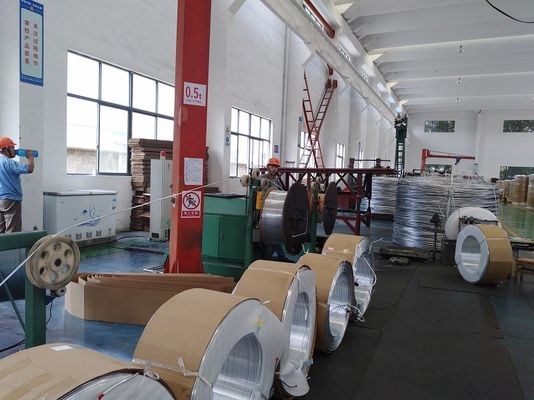 China AA1060 / 1070/3XXX Extruded Aluminium Tube For Evaporator , Long Life supplier